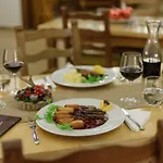 Zseri Vadaszhaz بيت ضيافة